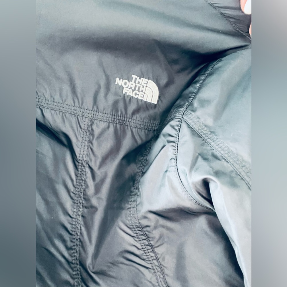 North face jacket - Picture 7 of 9